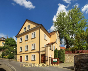 Отель Penzion Gardena  Чешский Крумлов